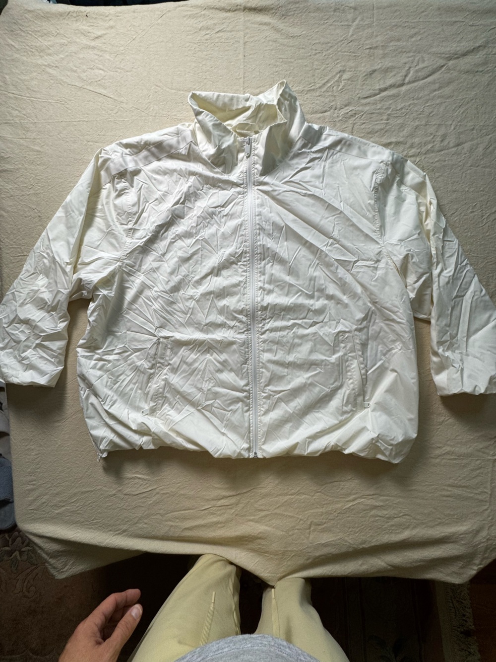 Athleta Off-White Lightweight Packable Puffer Jacket